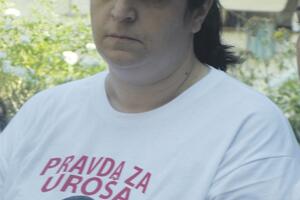 Ministar obećao da će naći lančić