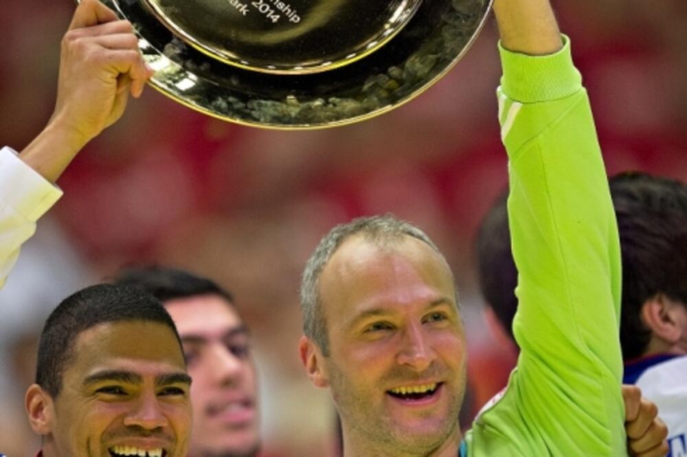 Tjeri Omeje i Danijel Narsis, Foto: EPA