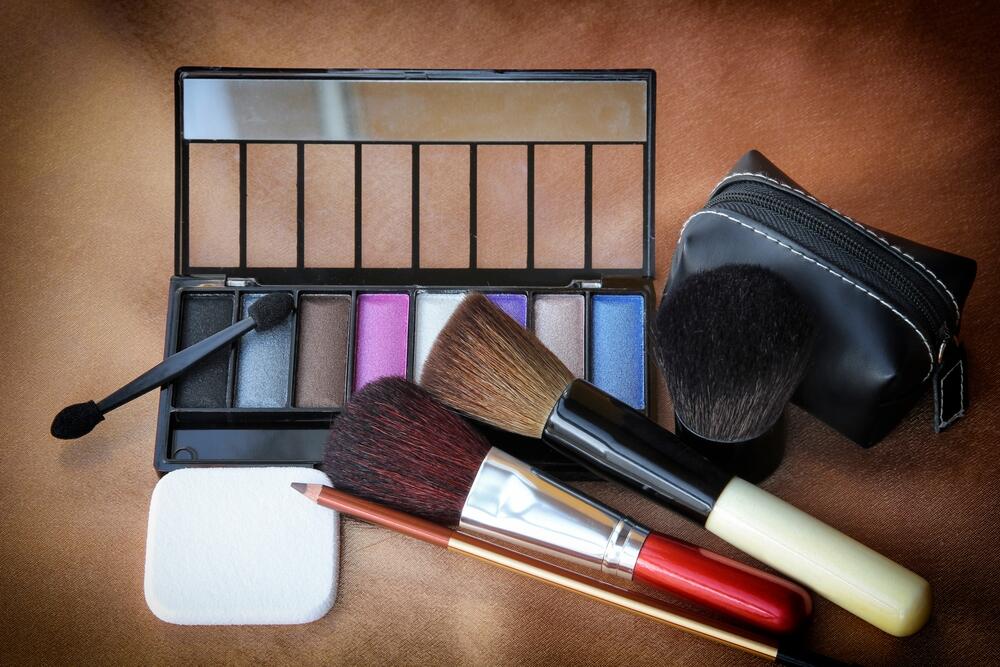 neseser, šminka