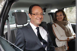 Oland se rastao od Valeri Trirveler