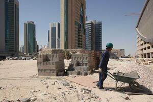 Gardijan: Tokom 2013. u Kataru izgubilo život 185 Nepalaca