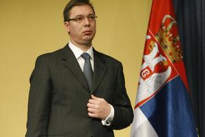 Vučić jednoglasno izabran za predsjednika SNS-a