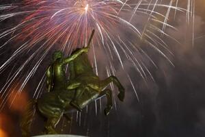 Skoplje uklanja 12 skulptura sa Mosta civilizacije