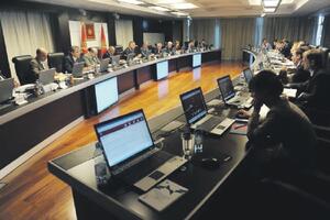 Teško do Pantovih 654.000 eura