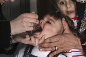 Sirija: Više od dva miliona djece vakcinisano protiv dječije...