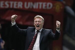 Mojes kažnjen sa 8.000 funti zbog komentarisanja suđenja