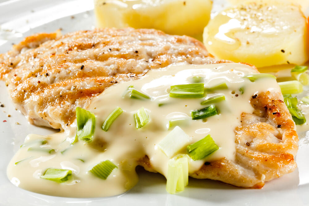 Piletina s mocarelom, Foto: Shutterstock