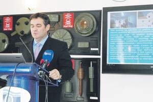 Mijajlović hoće da ozvaniči monopol