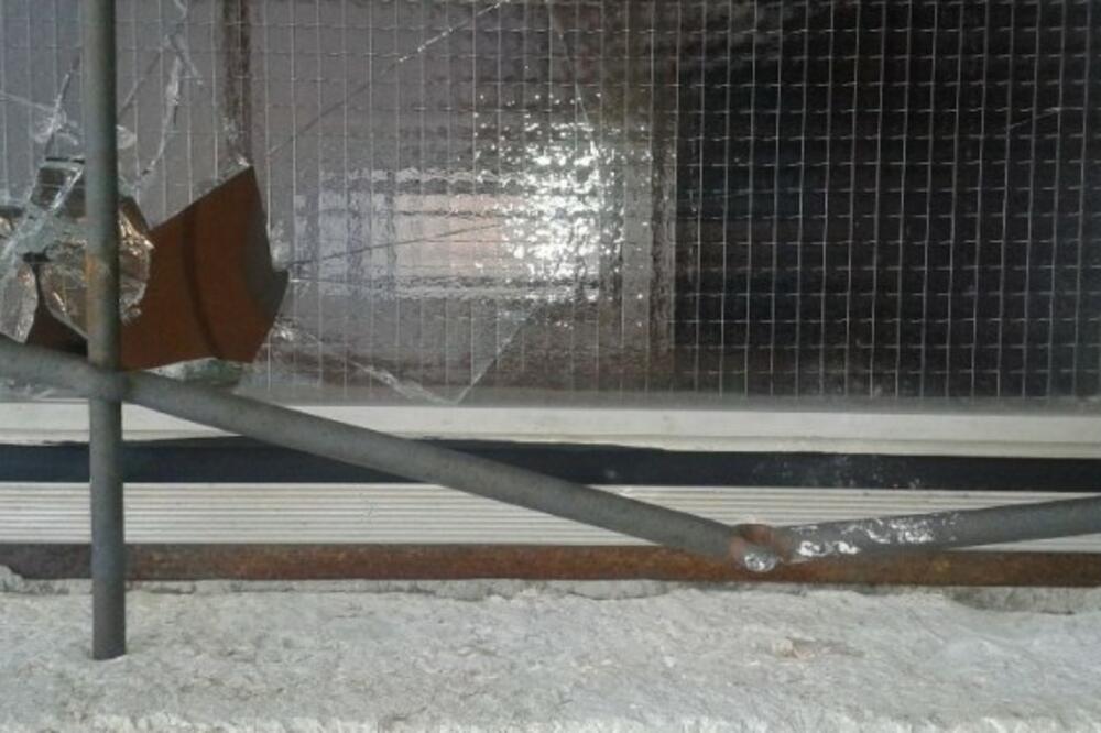 Tološi crkva pljačka, Foto: Mitropolija.com