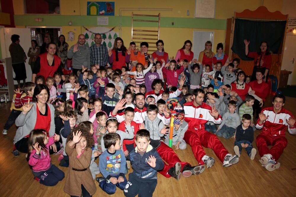 KK Lovćen u vrtiću, Foto: Radio Cetinje