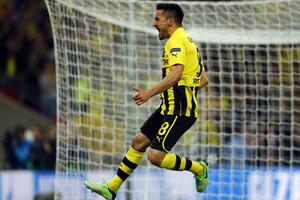 Arsenal i Barselona u trci za Gindogana