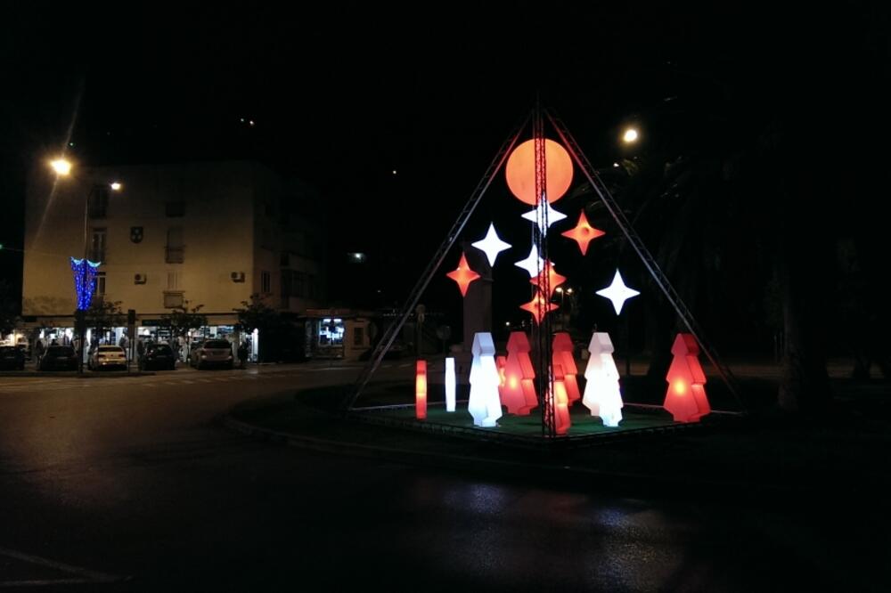 Budva jelka Montekarlo, Foto: Vuk Lajović