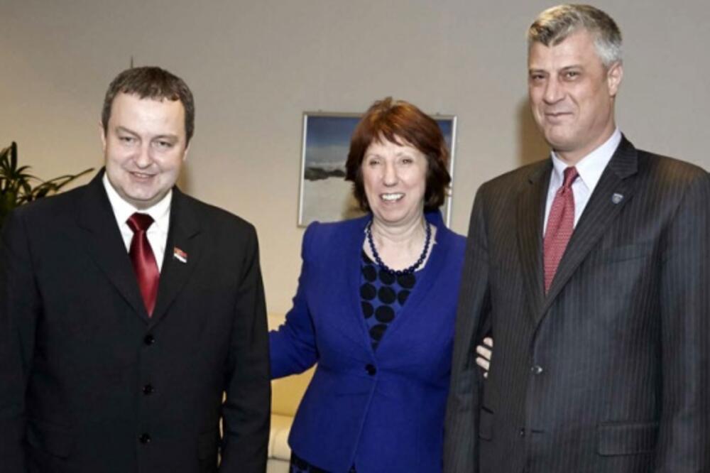 Dačić, Ešton i Tači, Foto: Reuters