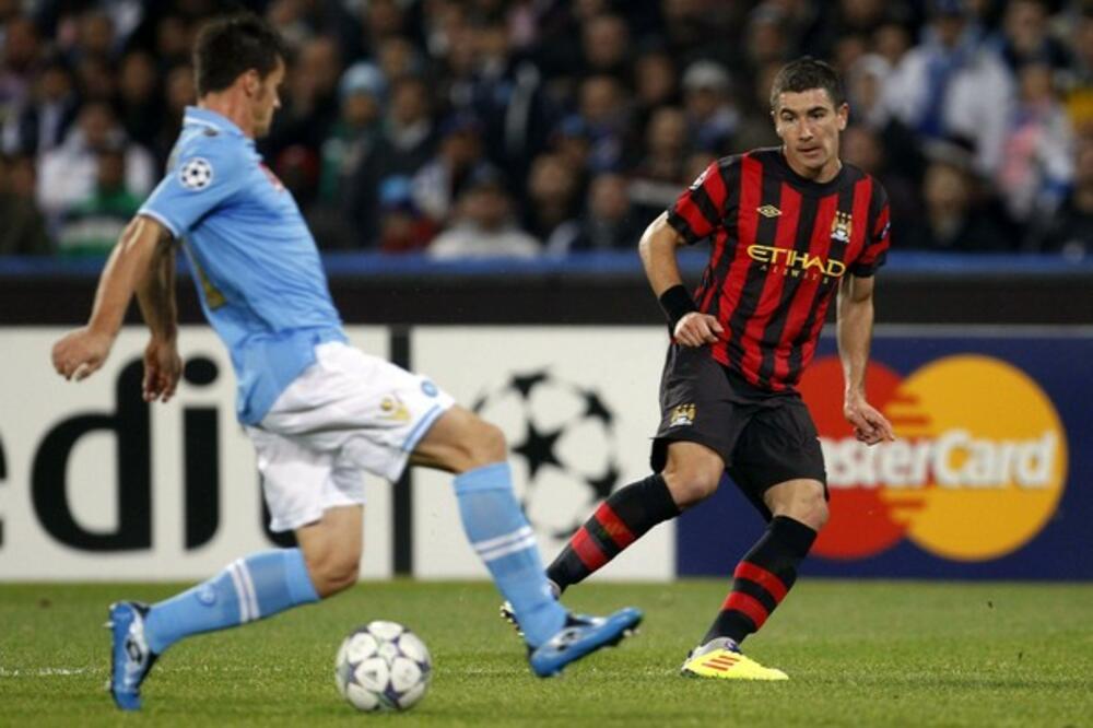 Kolarov, Foto: Reuters