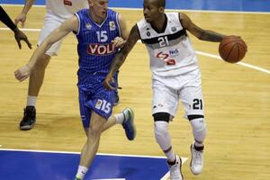 Poraz Budućnost Volija u "Pioniru"