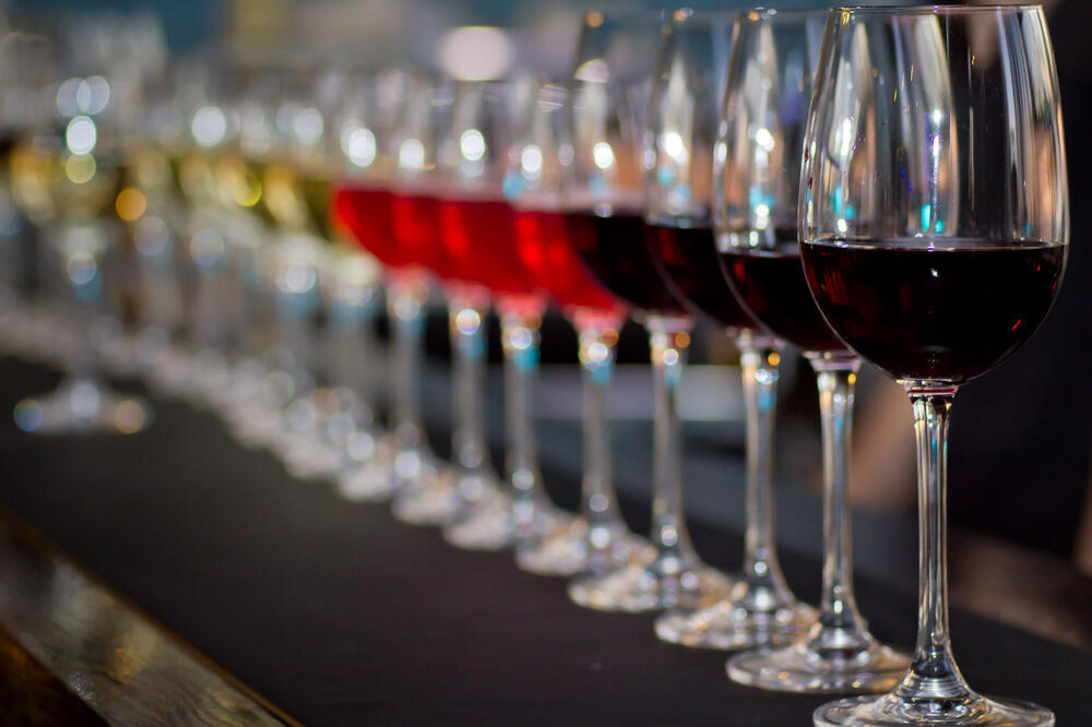 vino, Foto: Shutterstock.com