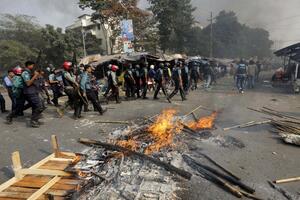 Bangladeš: Opzicioni lider pogubljen, troje poginulo u uličnim...