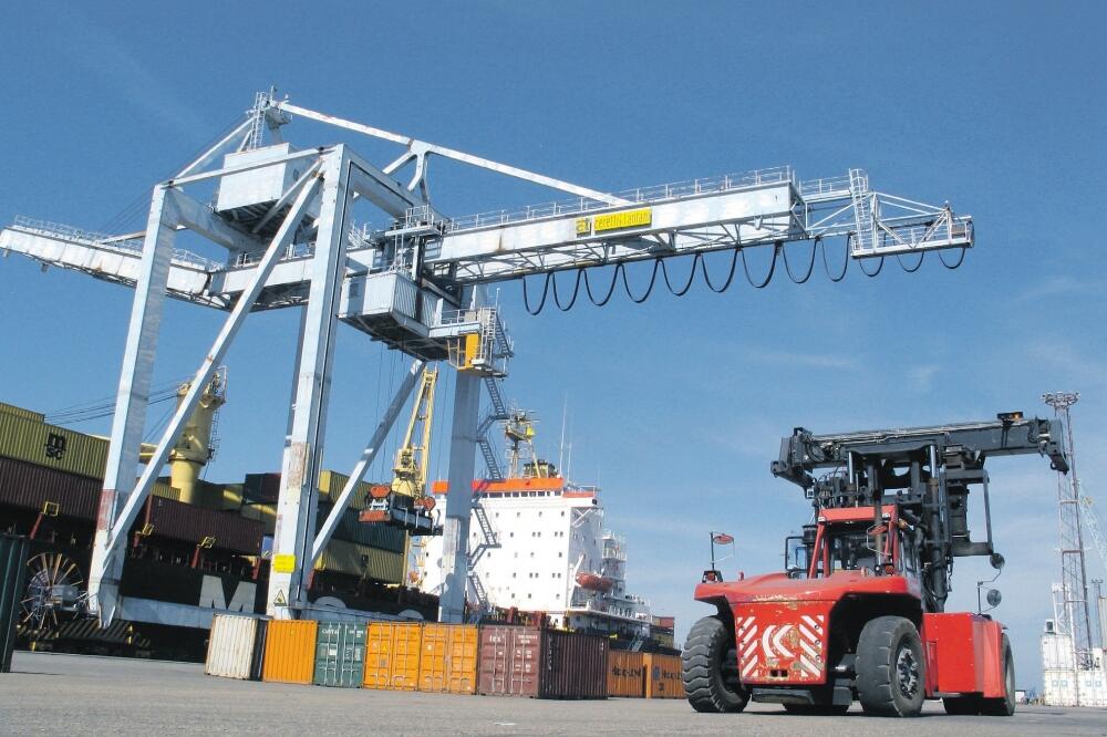 Kontejnerski terminal, Foto: Anto Baković