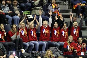 "Vardarke" bodrile saigračice iz Crne Gore, Francuske i Srbije