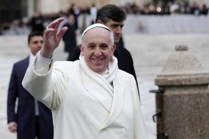 Papa: Milijardu gladno, a hrane na pretek