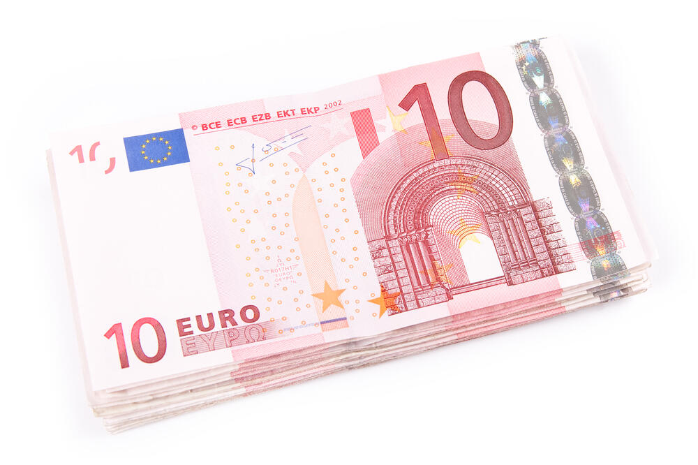 10 eura, Foto: Shutterstock