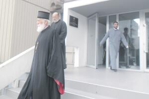 Mihailo tvrdi da su vrata bila otvorena