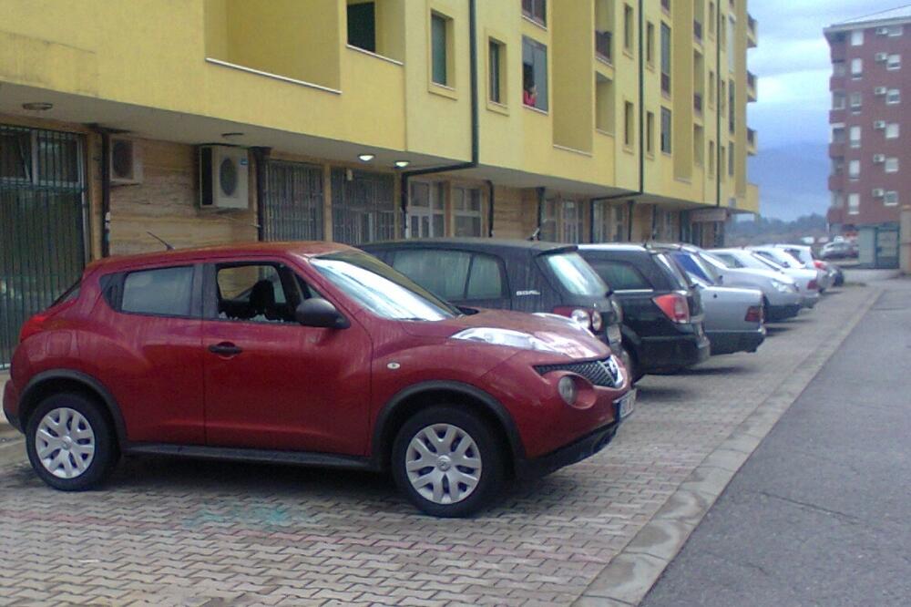 obijanje auta Podgorica, Foto: Čitalac reporter