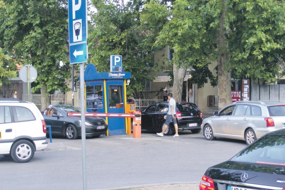Parking, Budva, Foto: Vuk Lajović
