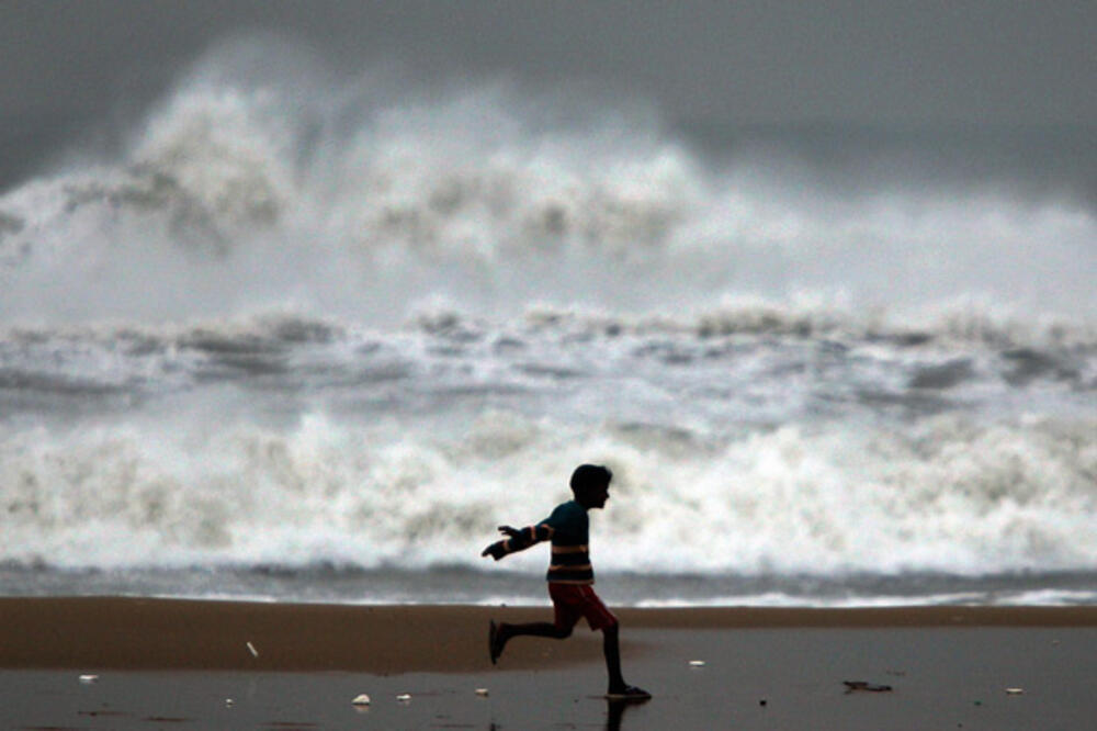 Indija ciklon, Foto: Chron.com