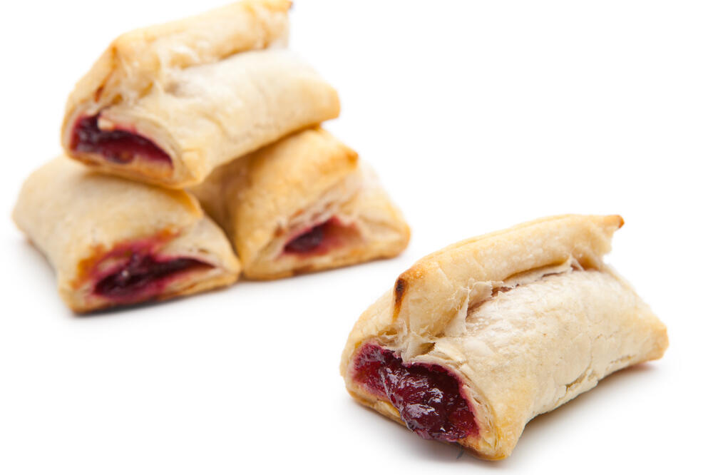 "paketići" sa višnjama, Foto: Shutterstock