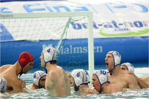 Reko u Mađarskoj, Jug čeka Olimpijakos