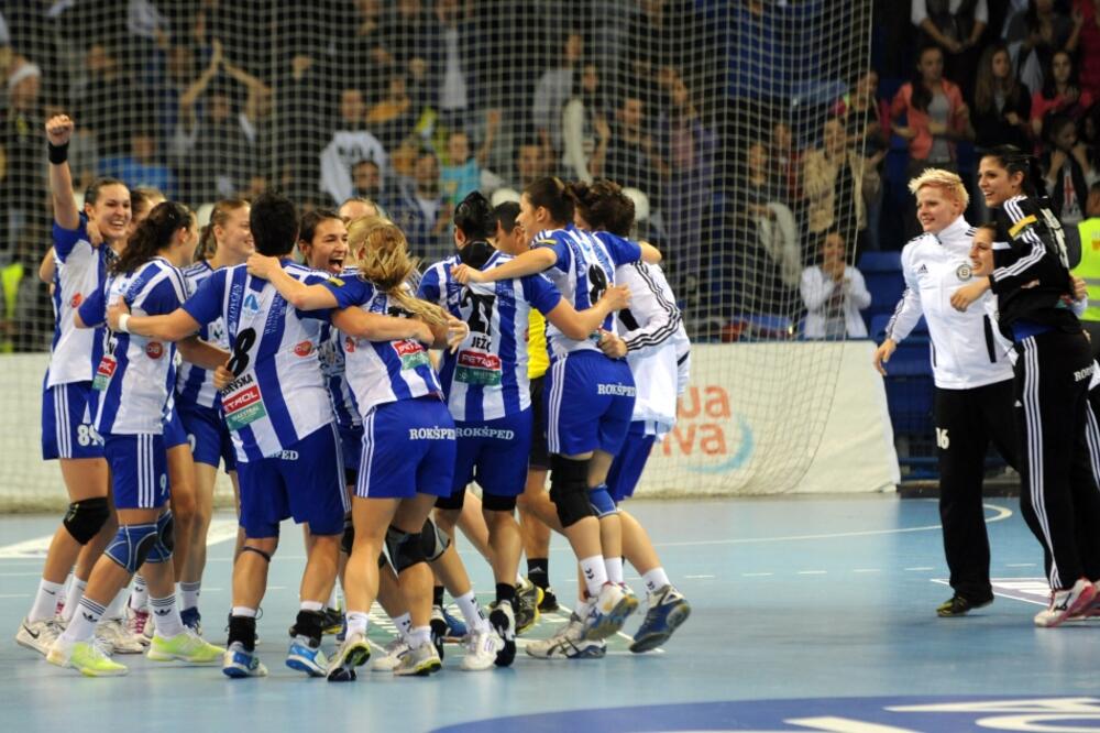 Budućnost, Foto: Boris Pejović