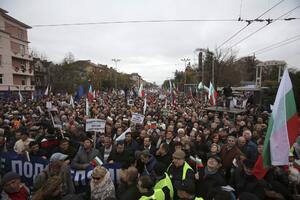 Bugarska: U dva grada protesti za i protiv Vlade