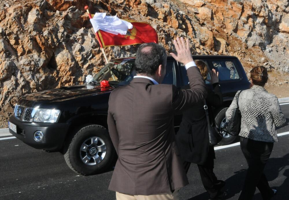 put Malo brdo - Rogami otvaranje, Miomir Mugoša svatovi