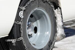 Uprava policije: Zimska oprema obavezna do 30. marta 2014.