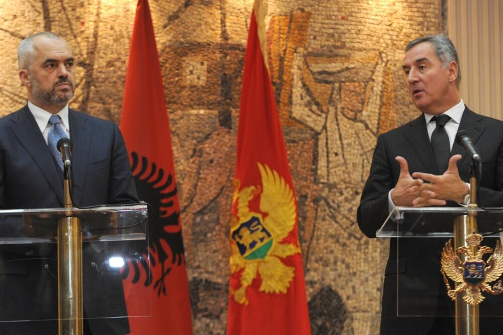 Edi Rama i Milo Đukanović, Foto: Savo Prelević