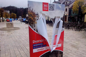 Uništen dio materijala kampanje "365 dana za Cetinje"