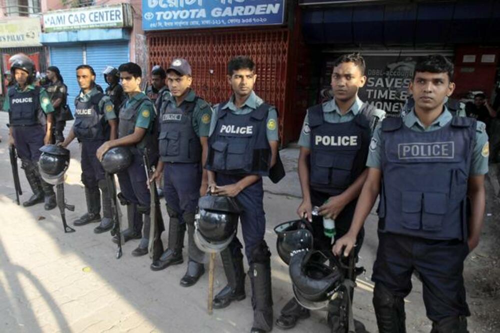 Bangladeš policija, Foto: Beta/AP