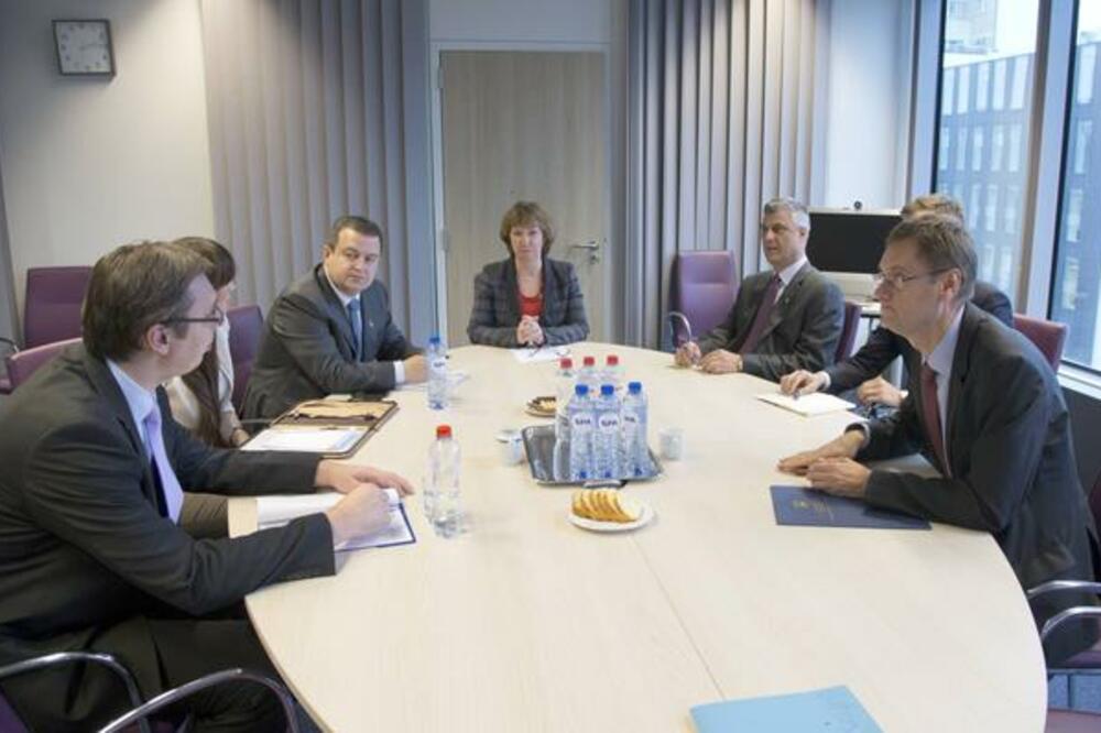 Ivica Dačić, Ketrin Ešton, Hašim Tači, Foto: BETAPHOTO