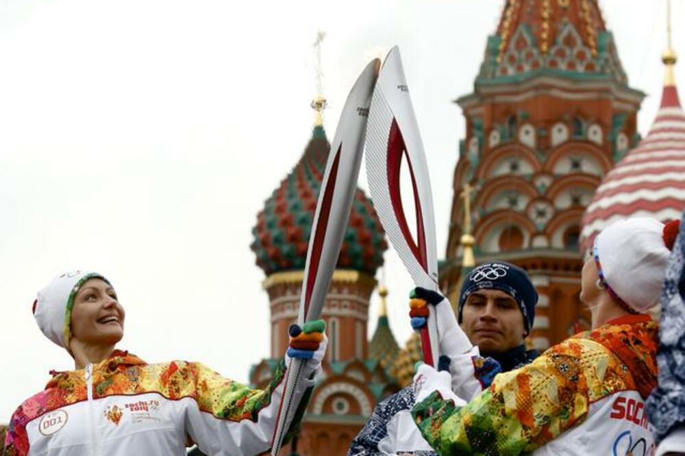 Olimpijske igre Soči baklja, Foto: Beta/AP