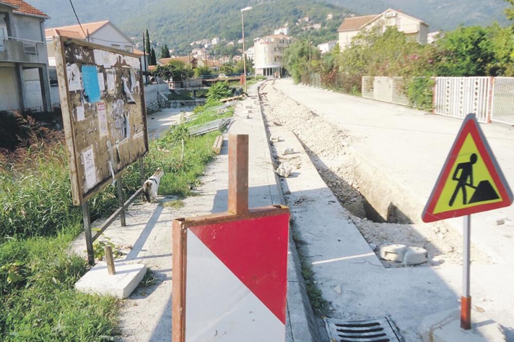 gradilište, Bijela, Foto: Slavica Kosić