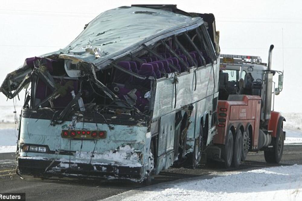 Autobus nezgoda, Foto: Dailymail.co.uk
