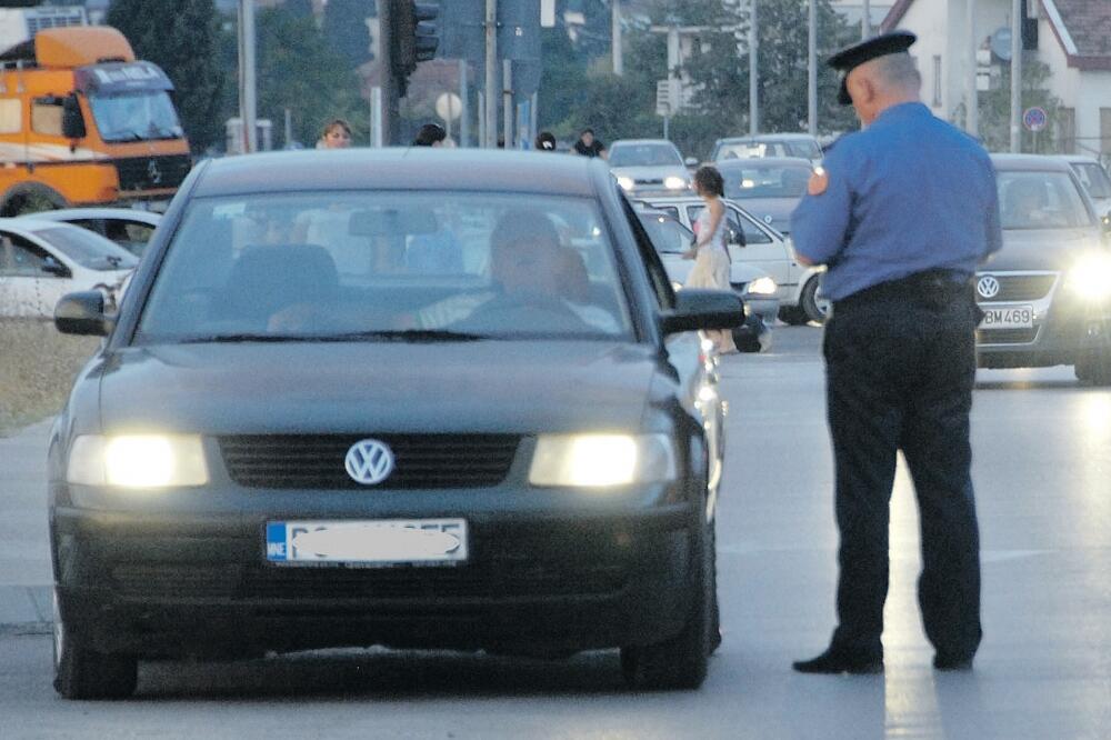 saobraćaj, zakon o saobraćaju, Foto: Vesko Belojević