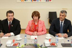 Ešton: Dačić i Tači da se hitno dogovore