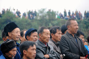 Kina: Seljaci tukli policiju, 27 policajaca povrijeđeno