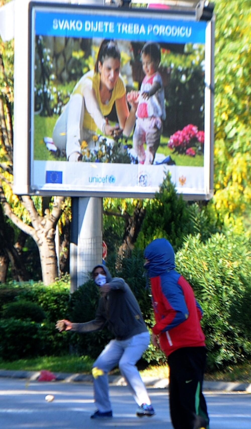 Huligani Parada ponosa