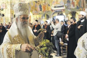 Amfilohije: "Gej paraderi" da prekinu sa nasiljem nad ljudskim...