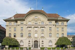 Švajcarska zvanično ukinula bankarsku tajnost