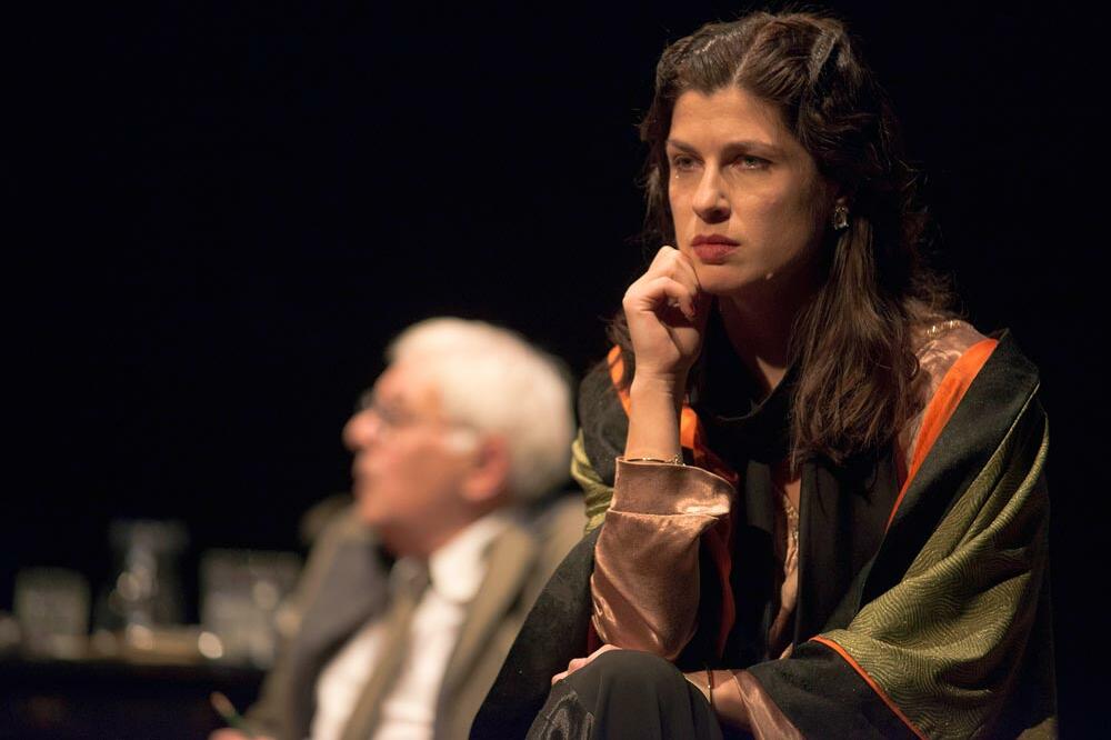 Predstava "U agoniji", Foto: Beo Art