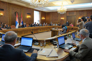 The Government of Serbia adopts measures to avoid bankruptcy